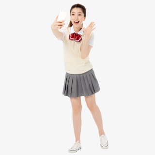 使用手机自拍的女高中生