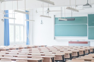 大学教室空无一人